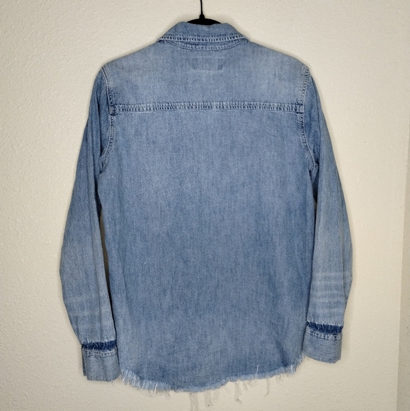 Lucky Brand Button Up Raw Hem Chambray Shirt Women's Size Small - Picture 5 of 8